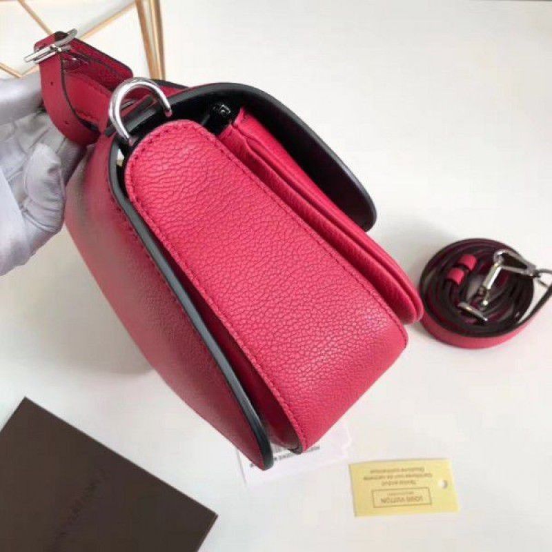 Neo Vivienne Bag Taurillon Leather M54060