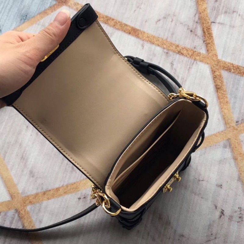 Pochette Trunk Verticale Epi M67871